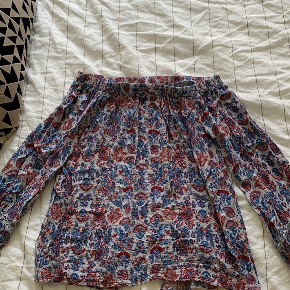 Floral blouse off the shoulder